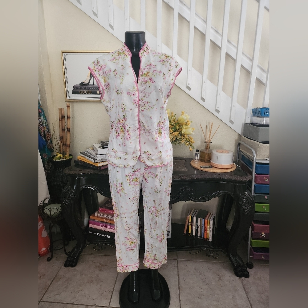 Oscar de la Renta Pajama Set size M